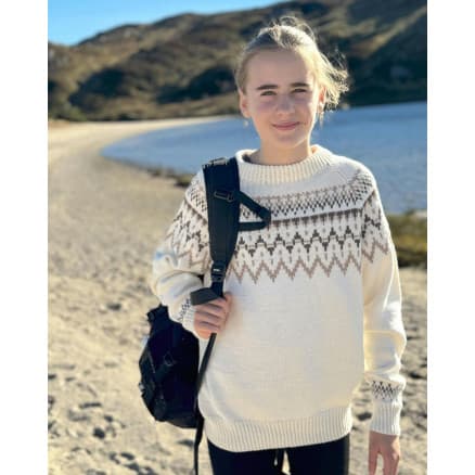 Lofoten Sweater by House of Yarns - Stickmönster för tröja Storlek. XXS-XXXL