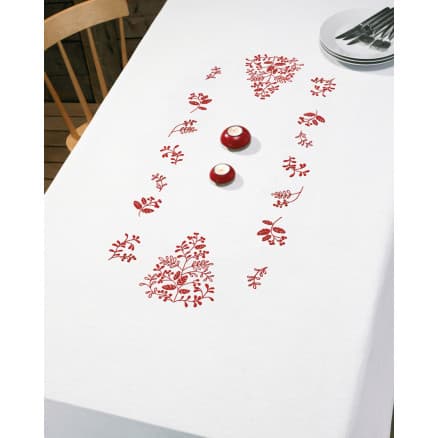 Permin Färdig Duk Röda grenar 140x250cm