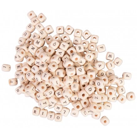 Infinity Hearts Träpärlor med bokstäver 10x10x10mm - 200 st - Andra sortering