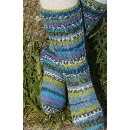 Blueberry fields by DROPS Design - Sockor Stick-mönster str. 15/17 - 35/37