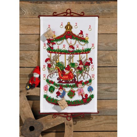 Â Permin Broderikit Julkalender Karusell 35x58cm