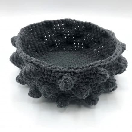 Bubbelkorg av Rito Krea - Korg Virkmönster 18cm