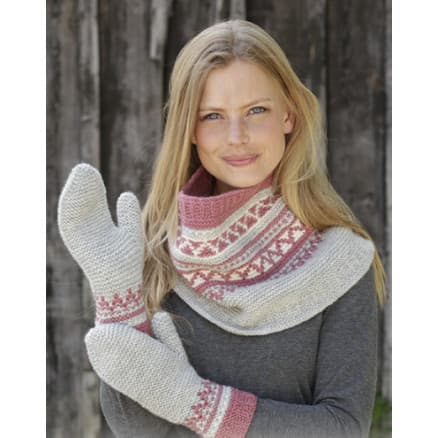 Hint of Heather Set by DROPS Design - Halsdukar och vantar stickmönster str. S/M - M/L