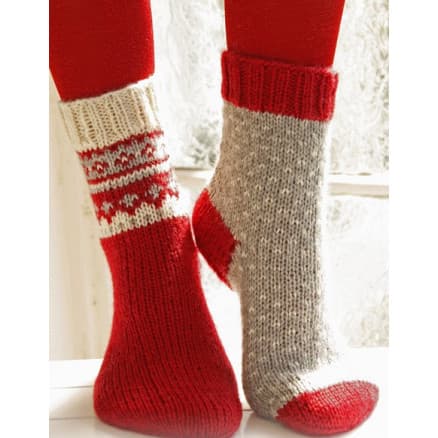 Twinkle Toes by DROPS Design 1 - Julstrumpor Grå med Prickar Stick-mönster strl. 22/23 - 41/43