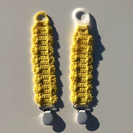 Napphållare av Rito Krea - Napphållare Virkmönster 22x4 cm