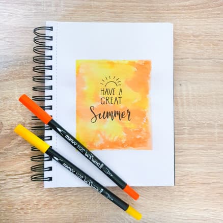 Lettering på akvarellbakgrund av Rito Krea - DIY Lettering