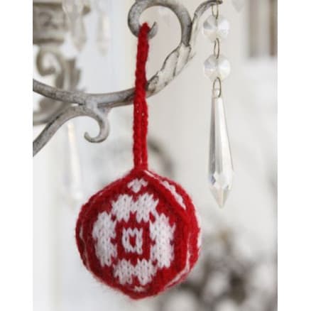 Julkulor by DROPS Design - Julkulor Julpynt Stickbeskrivning 8-9 cm - 4 st