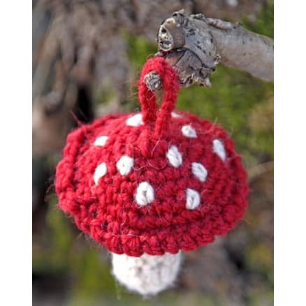 Fairy Garden by DROPS Design - Jul Flugsvamp Virk-mönster 9 cm