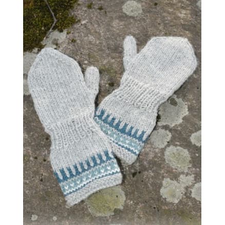 Wild Blueberrie Mittens by DROPS Design - Vantar Stick-mönster strl. 12/18 mån - 5/6 år