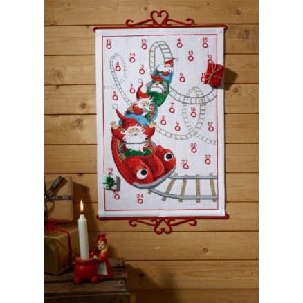 Permin Broderikit Julkalender Berg-och-Dalbana 38x57cm