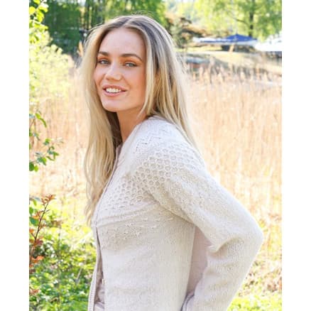 Miss Summerbee Cardigan by DROPS Design - Cardigan Stickmönster str. S - XXXL