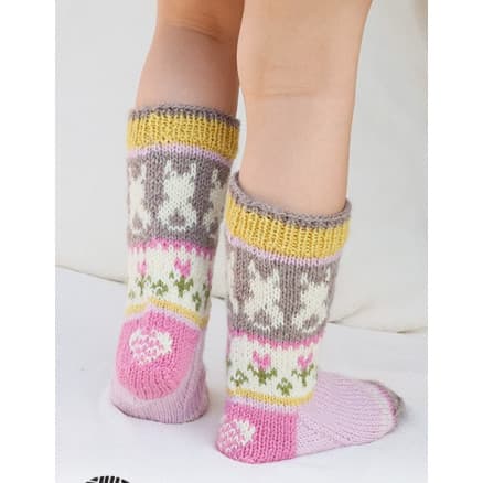 Dancing Bunny Socks 2 by DROPS Design - sockar stickmönster strl. 24-44