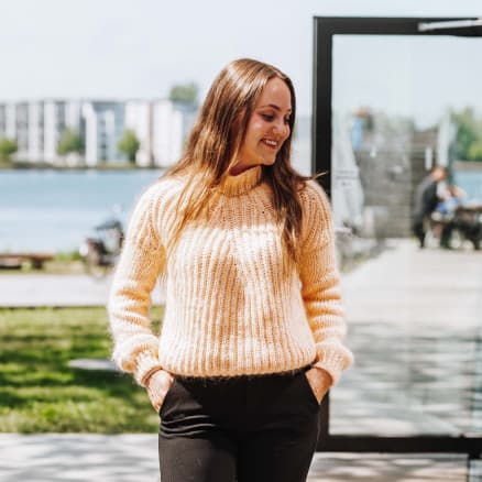 Weaping Willow Sweater av Rito Krea - Tröja stickmönster str. S-XL