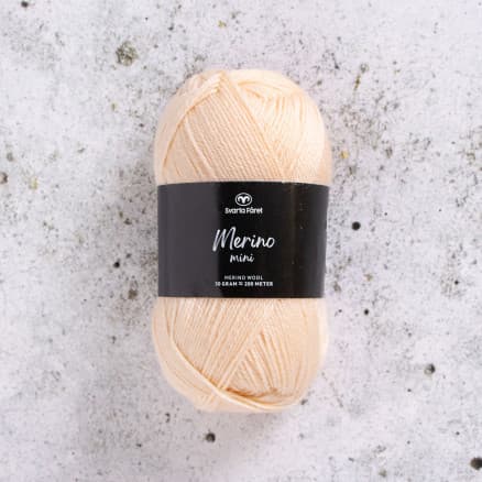 Svarta Fåret Merino Mini Garn 107 Macadamianöt
