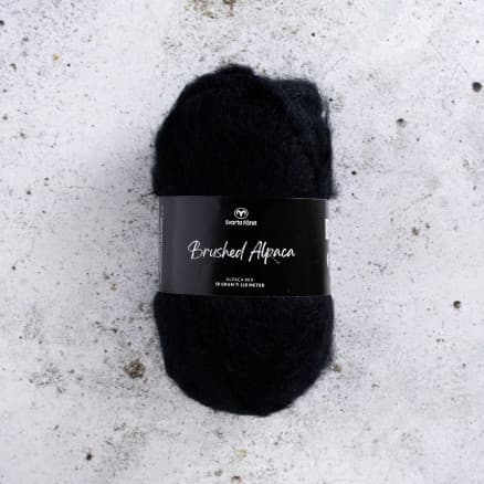 Svarta Fåret Brushed Alpaca Garn 01 Kolsvart
