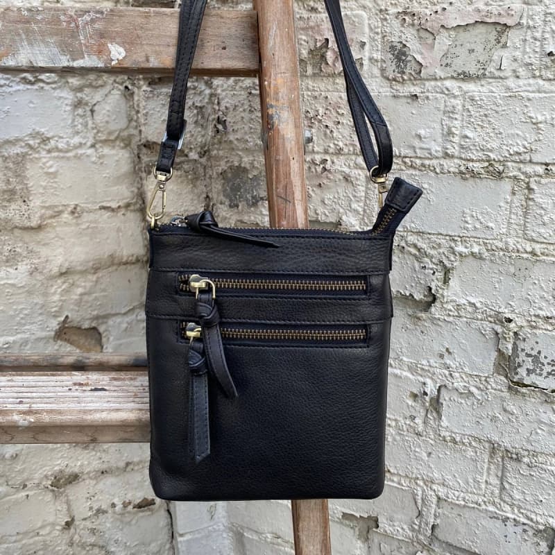 Rosa - Lille crossbody til mobil mm - Sort skind - Treats