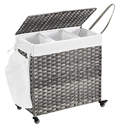 SONGMICS Tvättkorg, handvävd tvättkorg, 140L Tvättkorg i rottingstil med 3 fack, avtagbart foder, handtag, lock, vardagsrum, badrum, 66 x 33 x 60 cm, grå LCB363G01