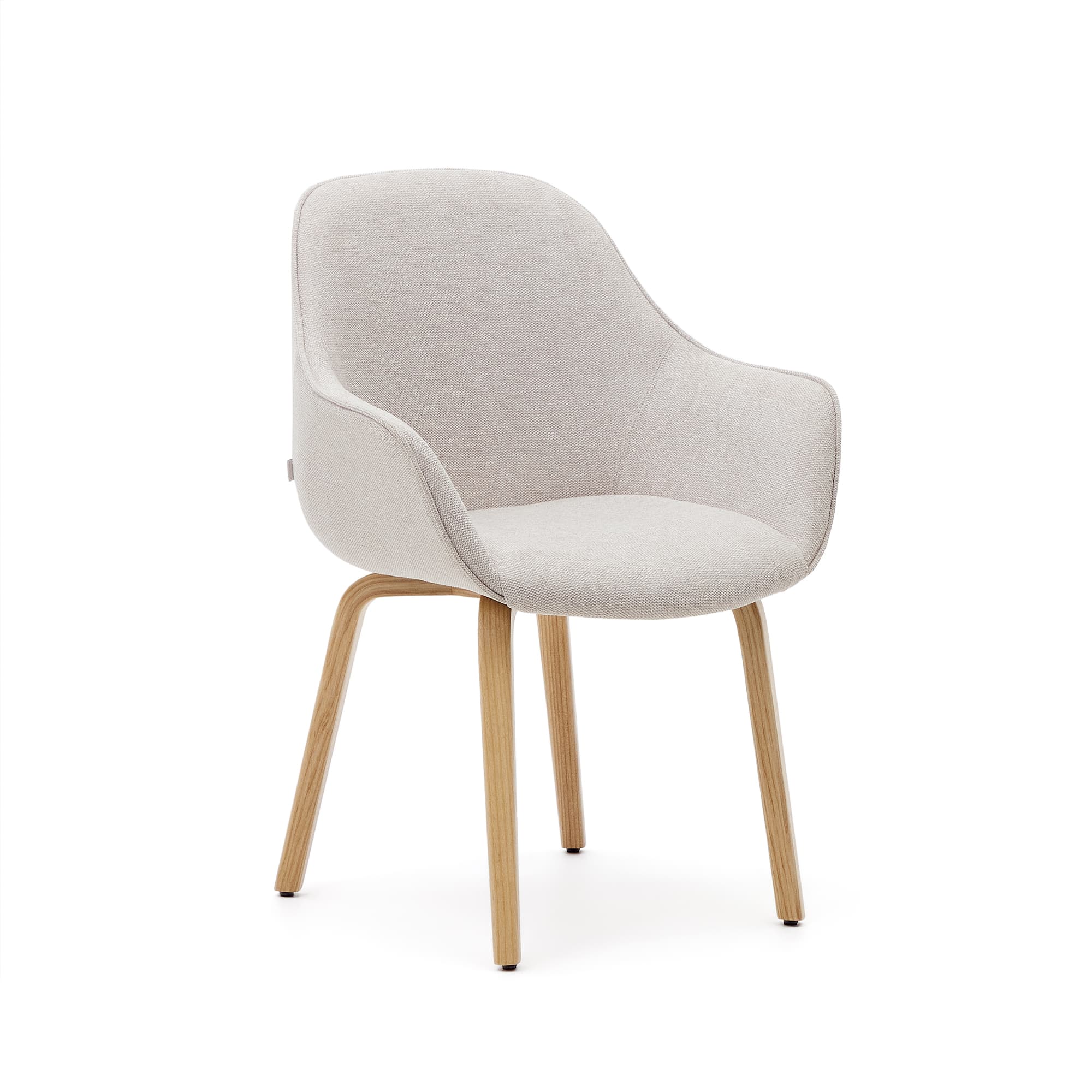 KAVE HOME Aleli beige chenillestol med ben i massiv ask och naturlig finish