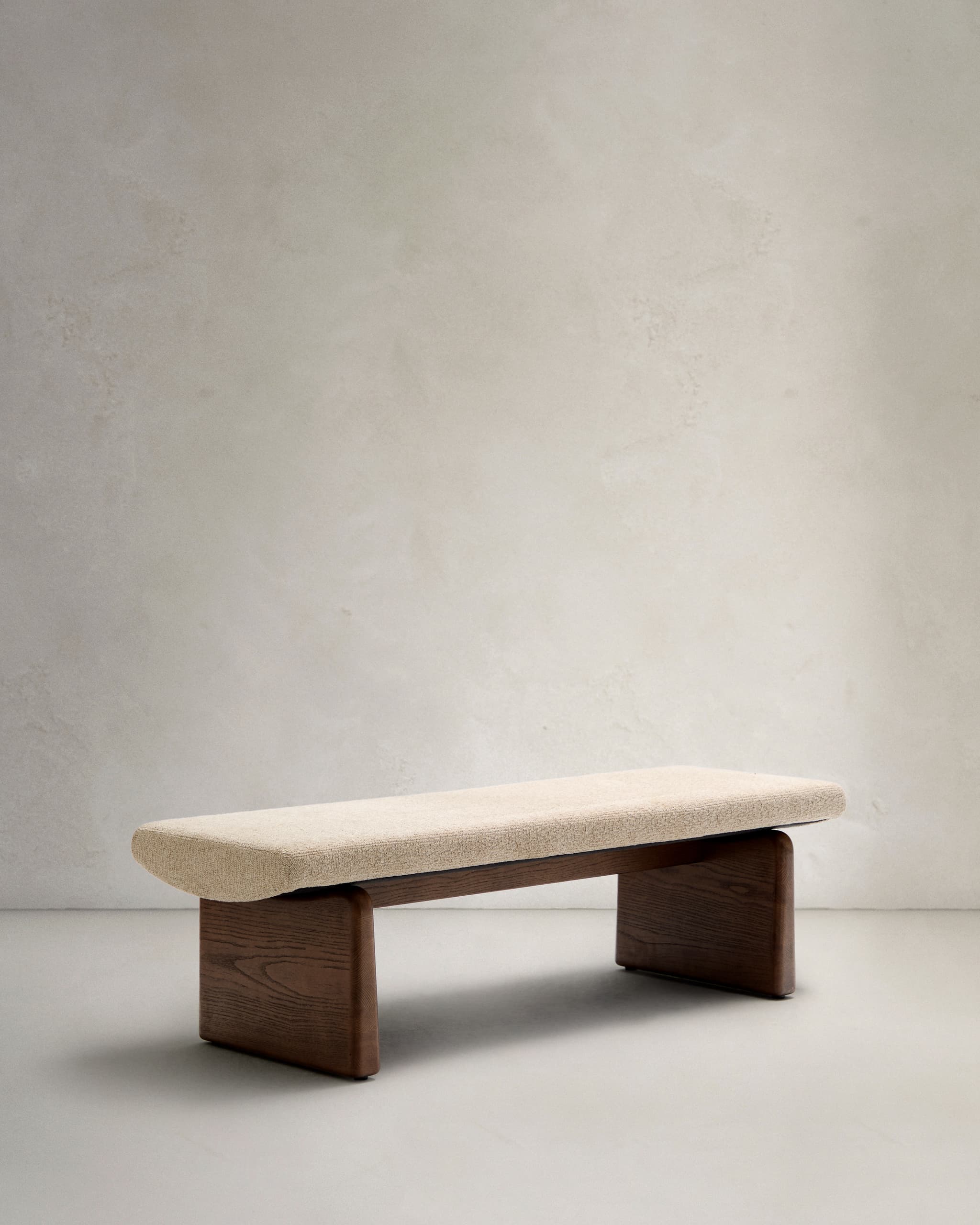 KAVE HOME Topaz bänk, rektangulär - beige chenille och valnötsfinish ask (150x51)