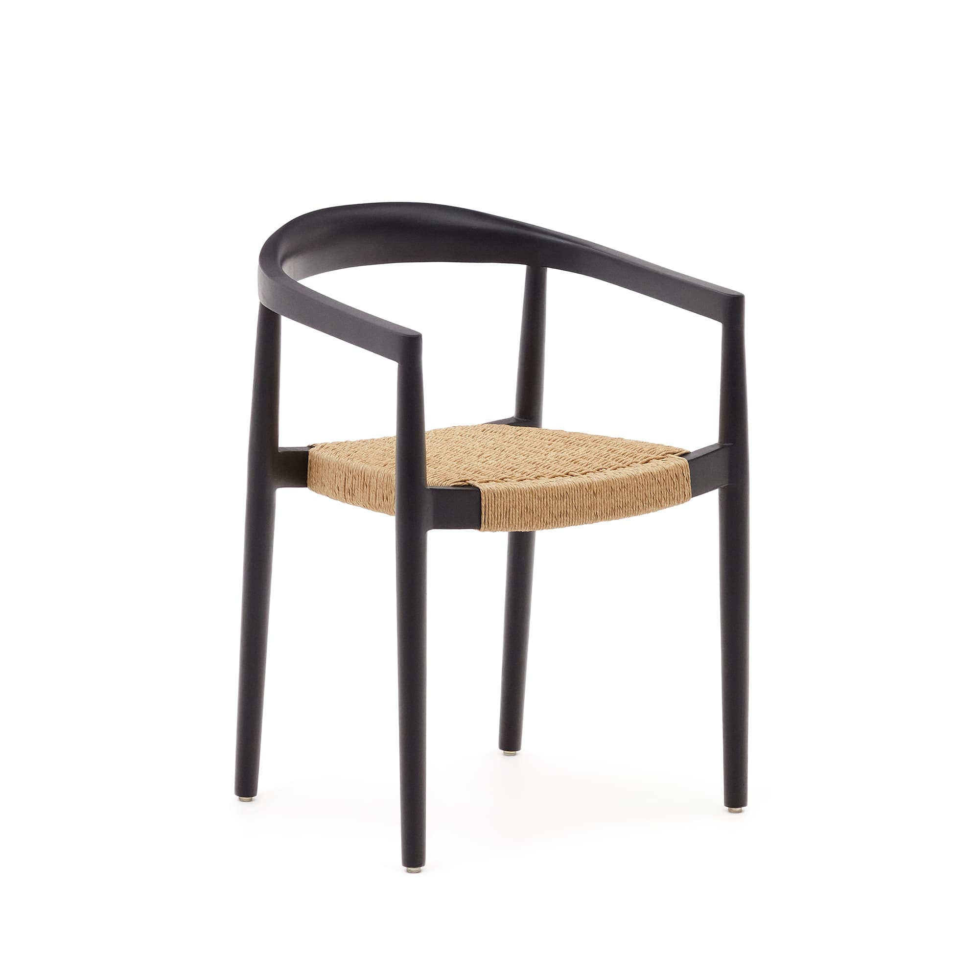 KAVE HOME Ydalia stapelbar utomhusstol i massiv teak med svart finish och syntetisk rotting r