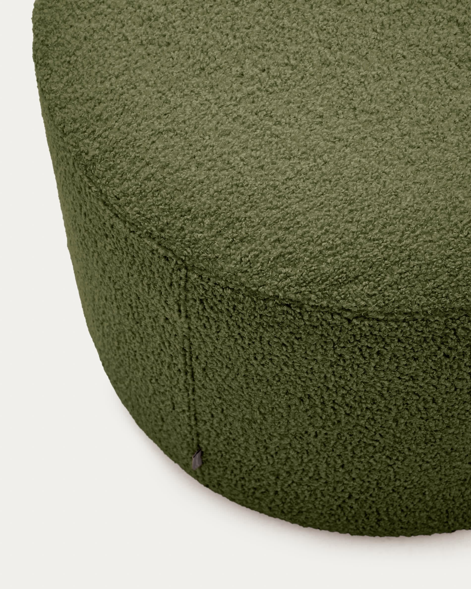 KAVE HOME Kaeli fotstöd med avtagbart överdrag i grön bouclé Ø 60 cm
