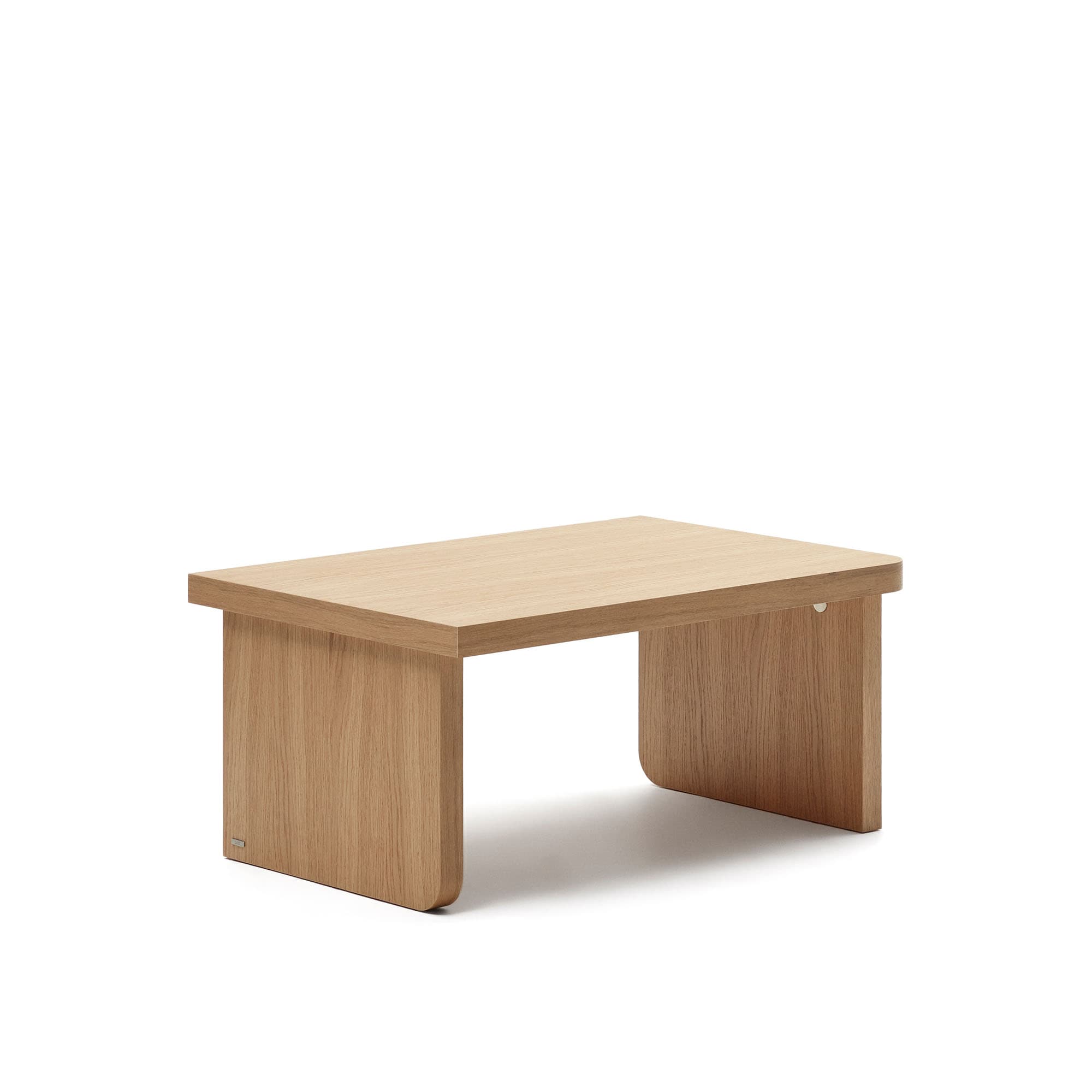 KAVE HOME Oaq soffbord i ekfaner med naturlig finish, 82 x 60 cm FSC Mix Credit