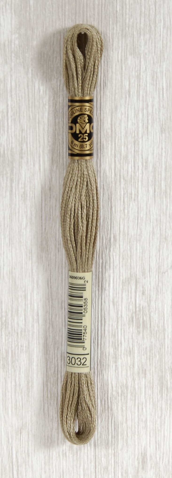 DMC Mouliné Spécial 25 Broderigarn - Färg 3032