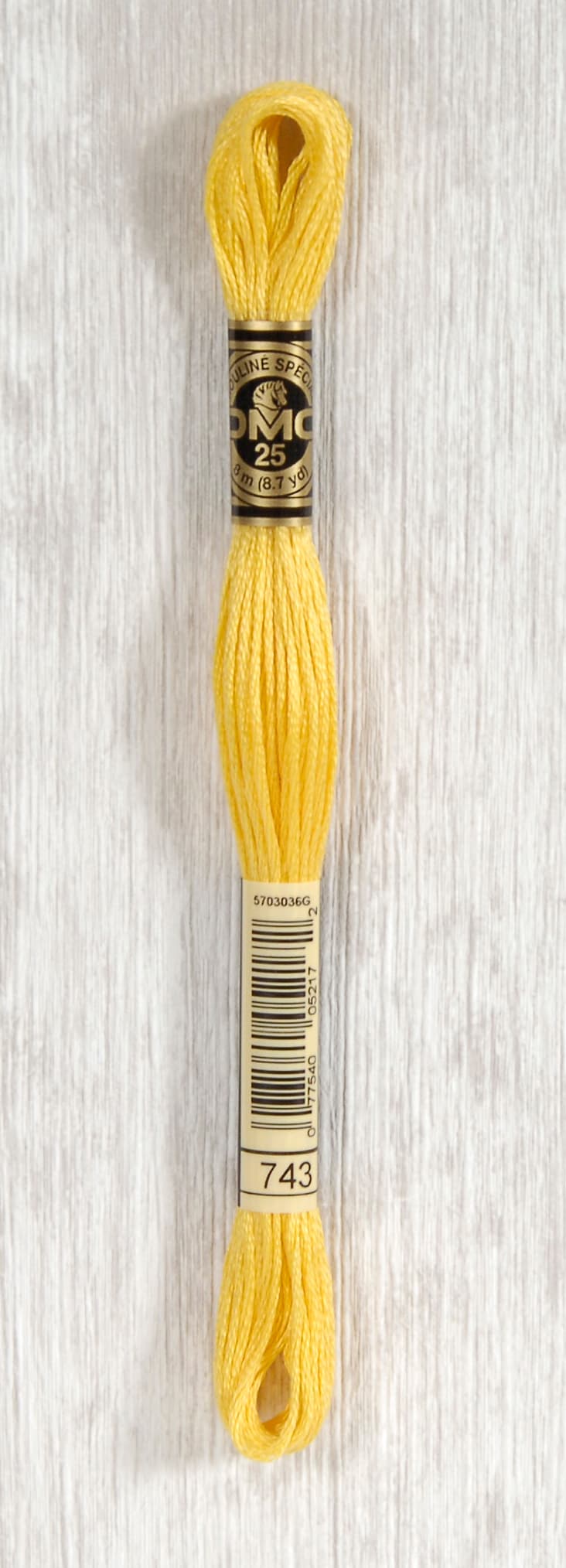 DMC Mouliné Spécial 25 Broderigarn - Färg 743