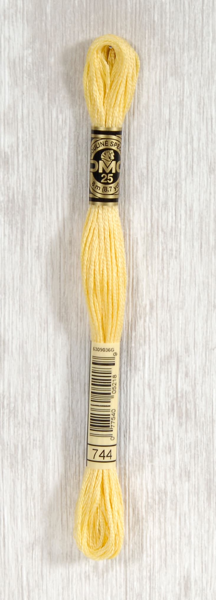 DMC Mouliné Spécial 25 Broderigarn - Färg 744