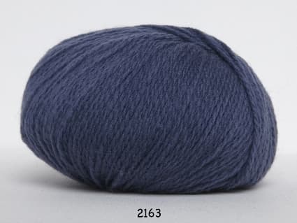 Hjerte Fine Highland Wool - ullgarn - Hjertegarn - fv 2163 Mörk Lavendel