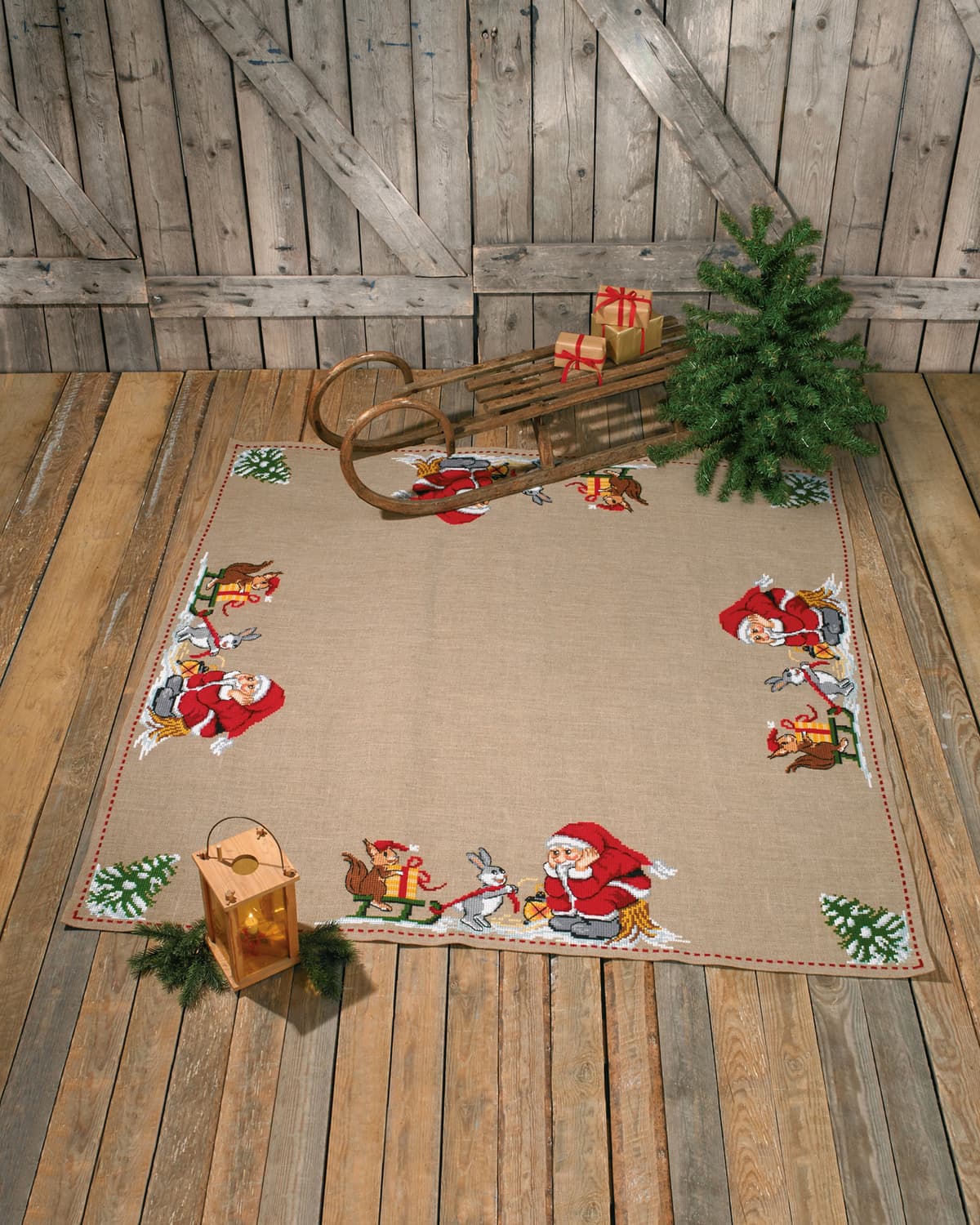 Juleträdsmatta - Tomte med djur 170x170 cm - 45-0211