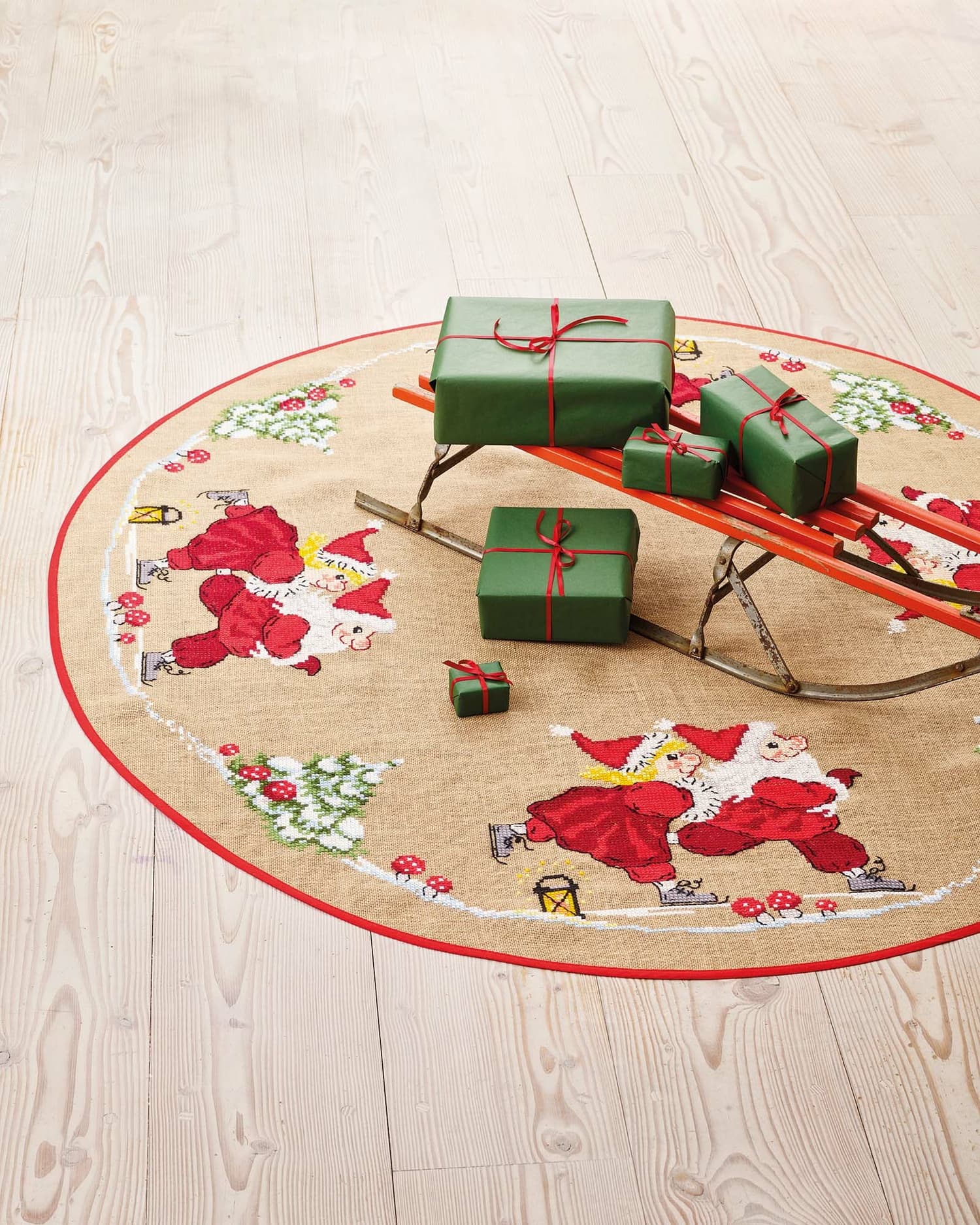 Julgransmatta - Broderikit med Skridskoåkaren Permin - 45-4230