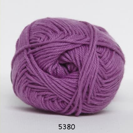 Cotton nr. 8- Bomullsgarn - Virkgarn -  fv 5380 Röd Lilla