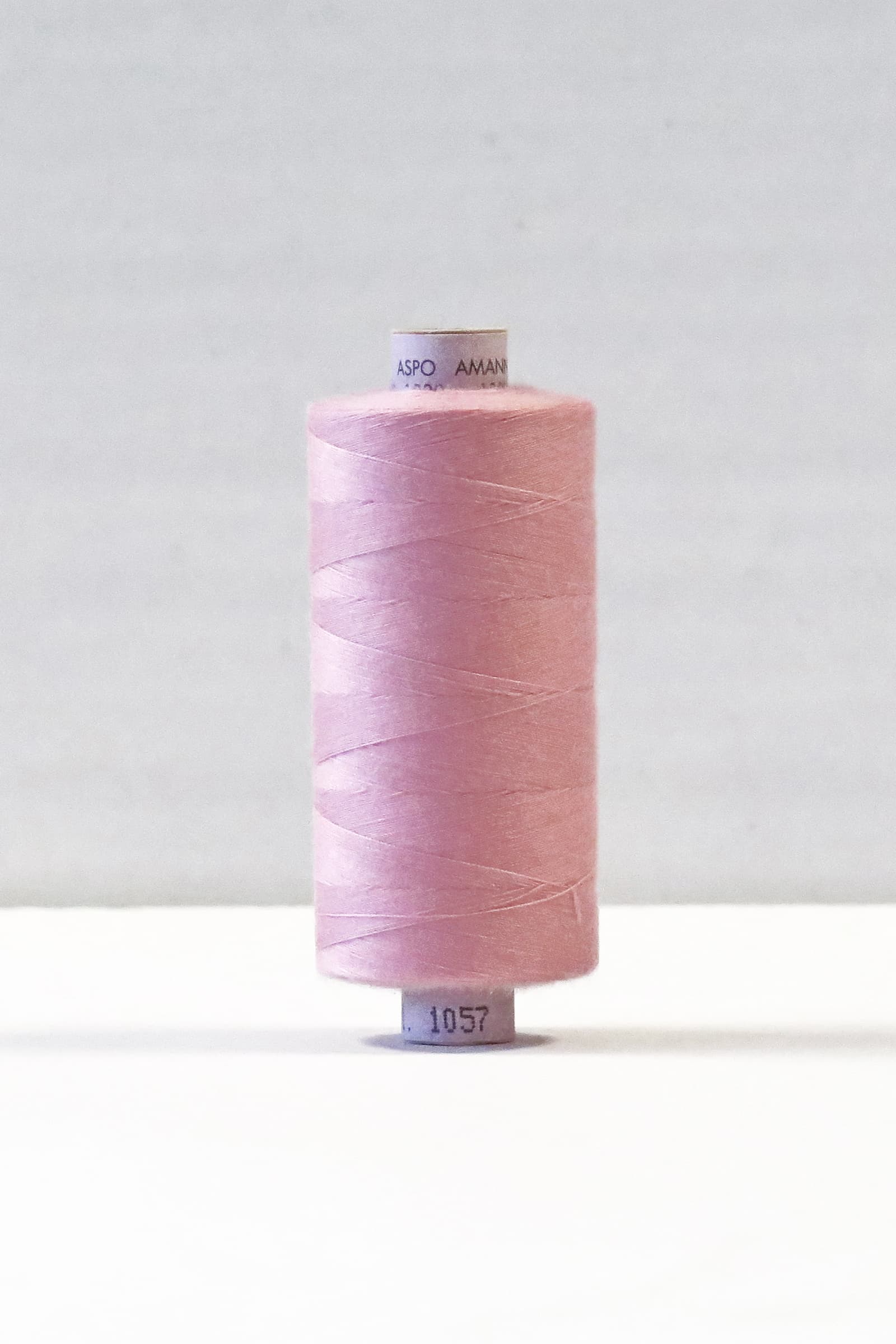 Amann Aspo Sytråd Polyester 1000 m - Färg 1057