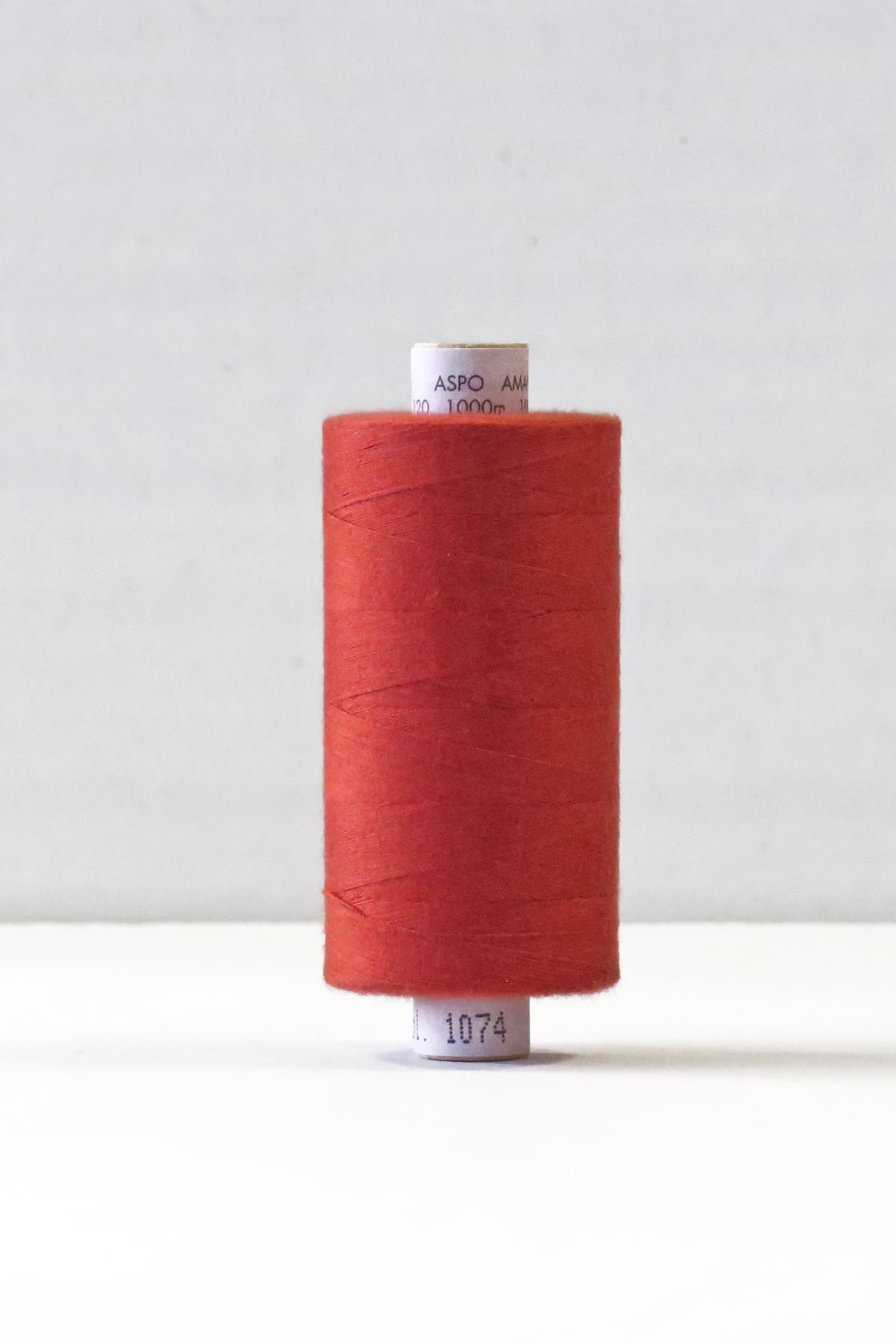 Amann Aspo Sytråd Polyester 1000 m - Färg 1074