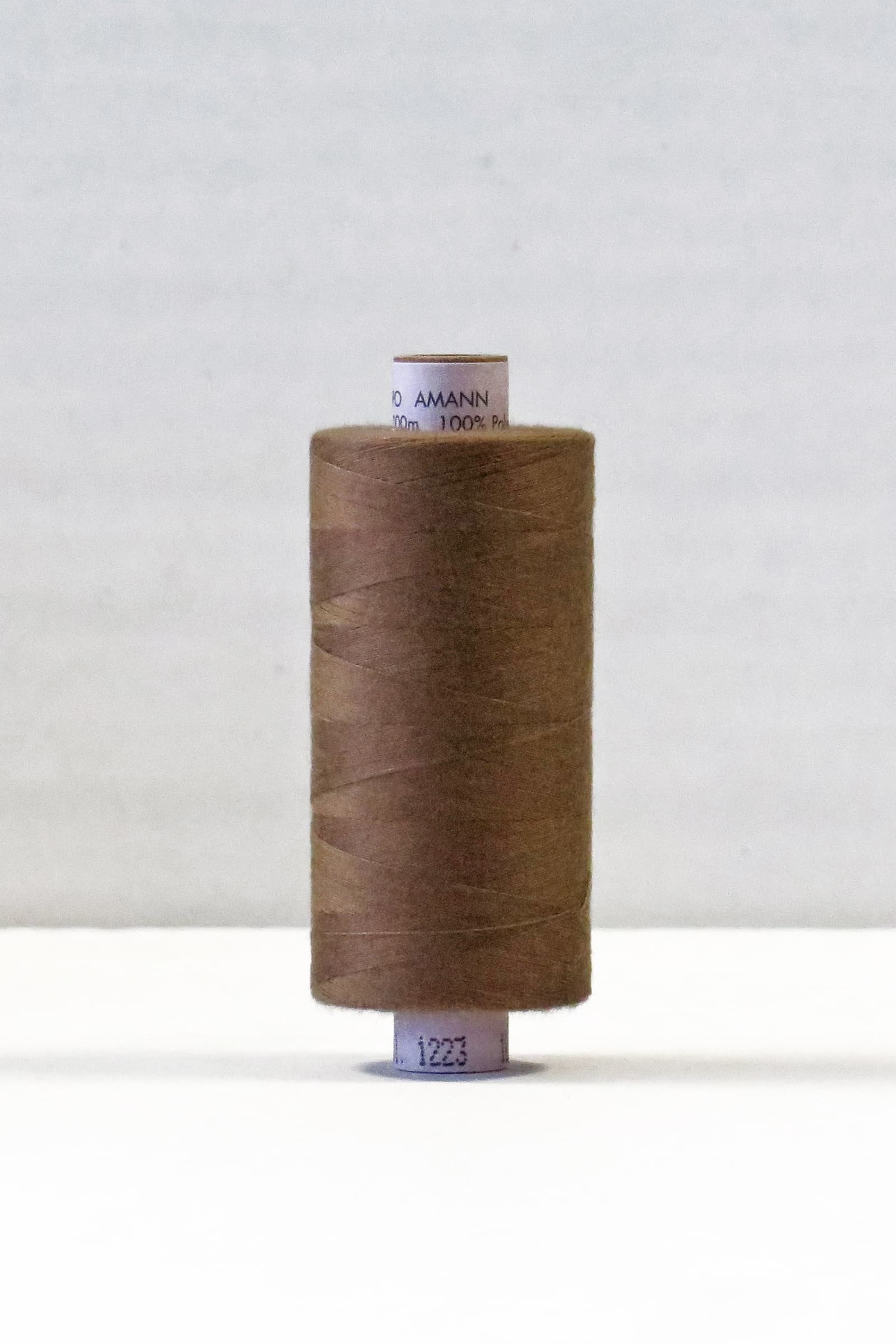 Amann Aspo Sytråd Polyester 1000 m - Färg 1223