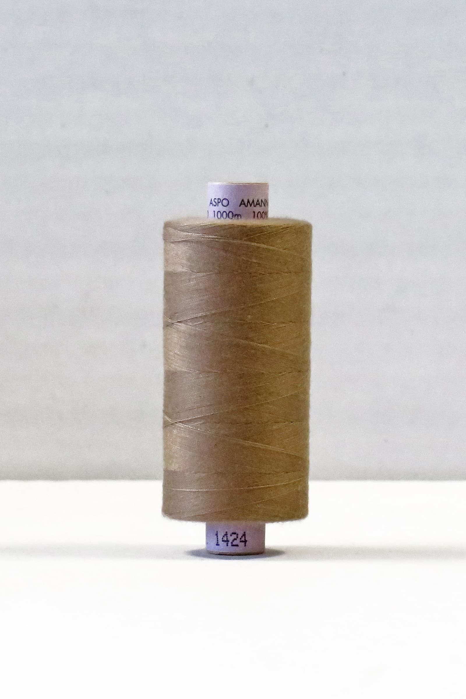 Amann Aspo Sytråd Polyester 1000 m - Färg 1424