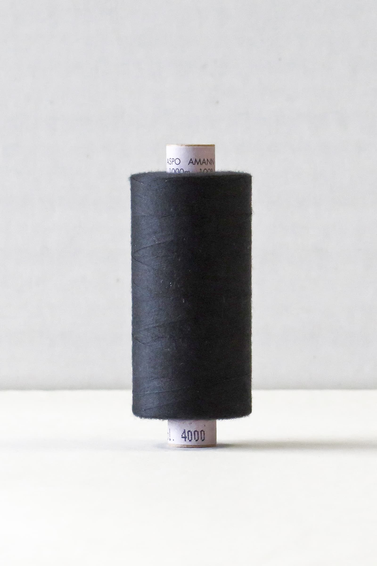 Amann Aspo Sytråd Polyester 1000 m - Färg 4000 Svart