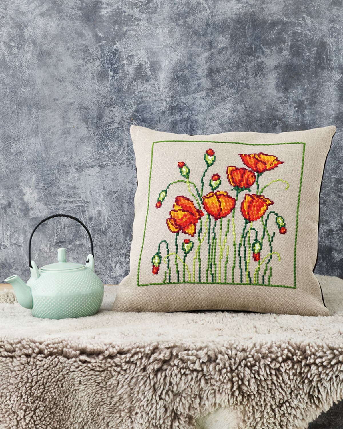 Permin Broderikit - Kudde Med Vilda Vallmor - 83-3443