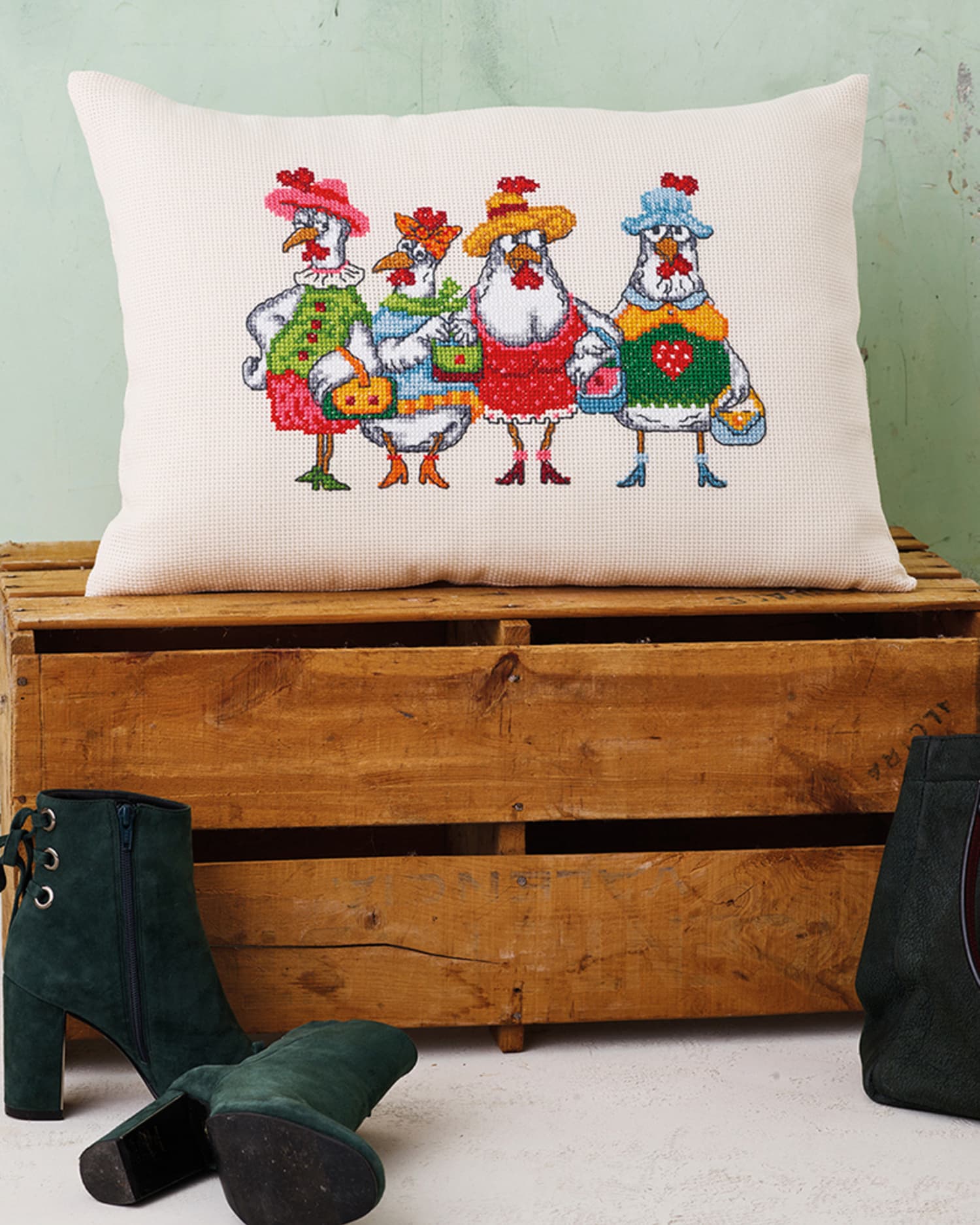 Permin Broderikit Kuddfodral Med Höns Chick-o-Holics 83-4123