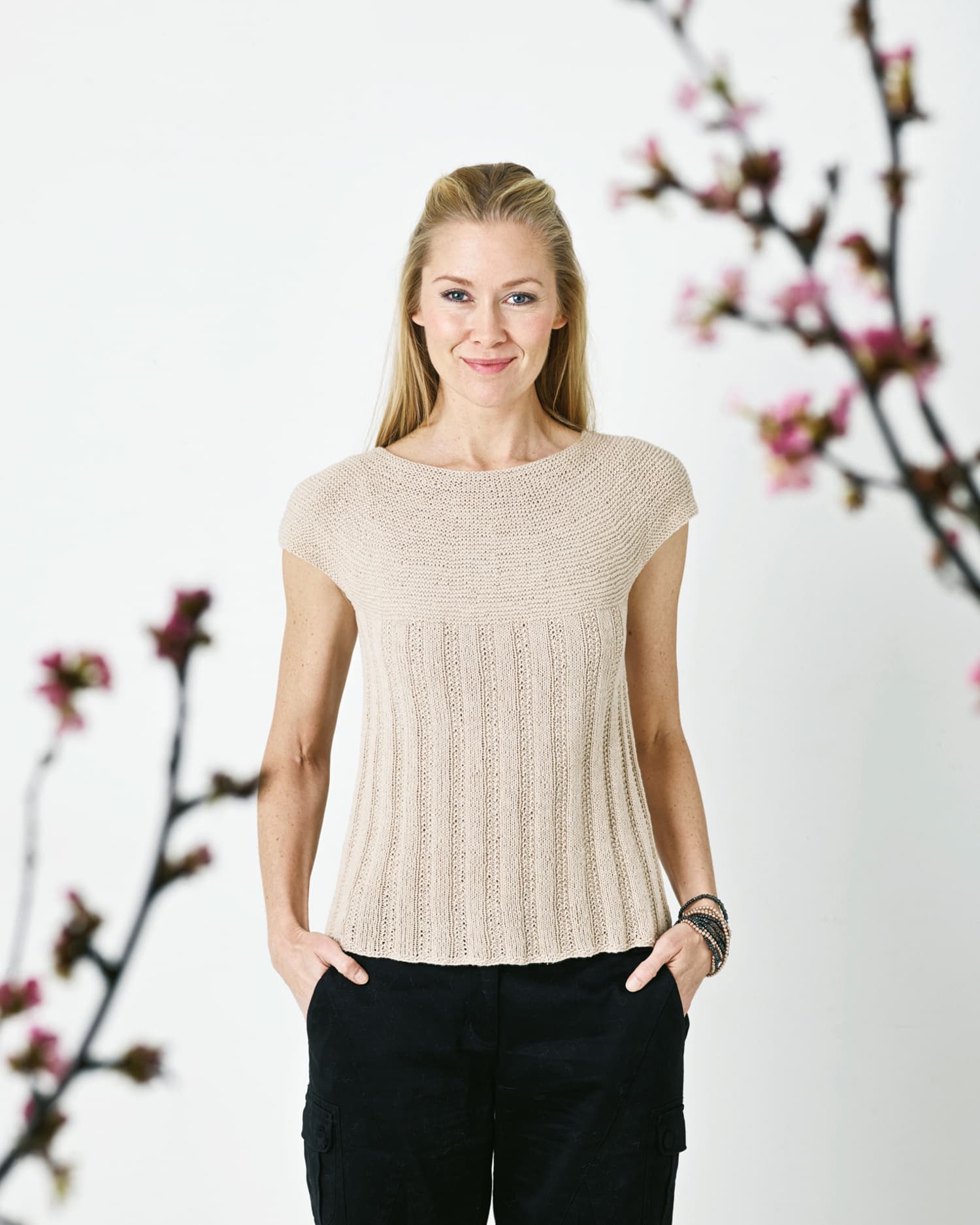 Elise stickmönster By Permin Topp med rätstygn  891130