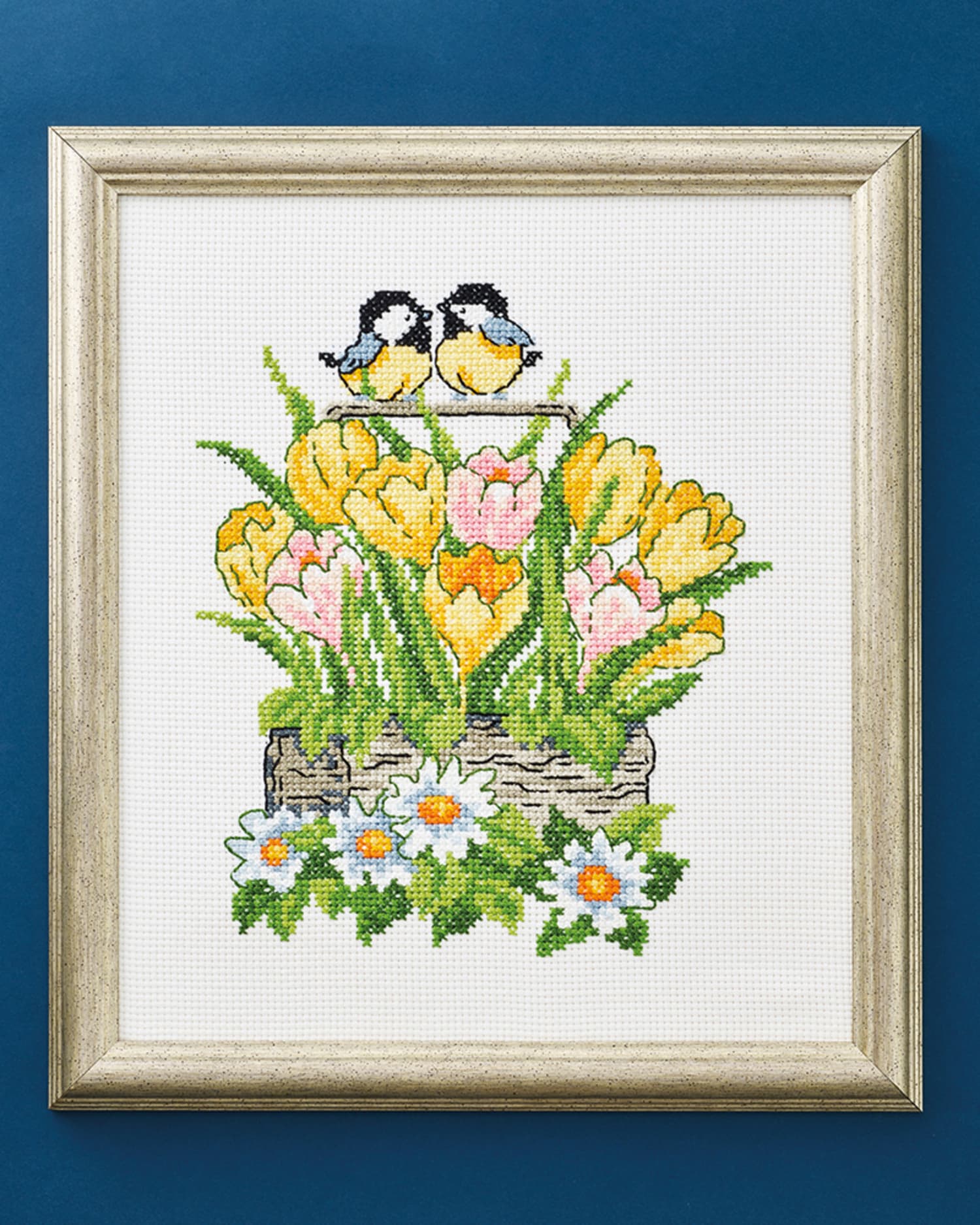 Permin Broderi - Broderi Med Tulpaner i Korg - 92-3449
