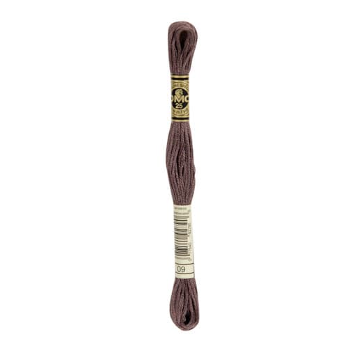 DMC Mouliné Spécial 25 Broderigarn- Färg 09 Svart brun