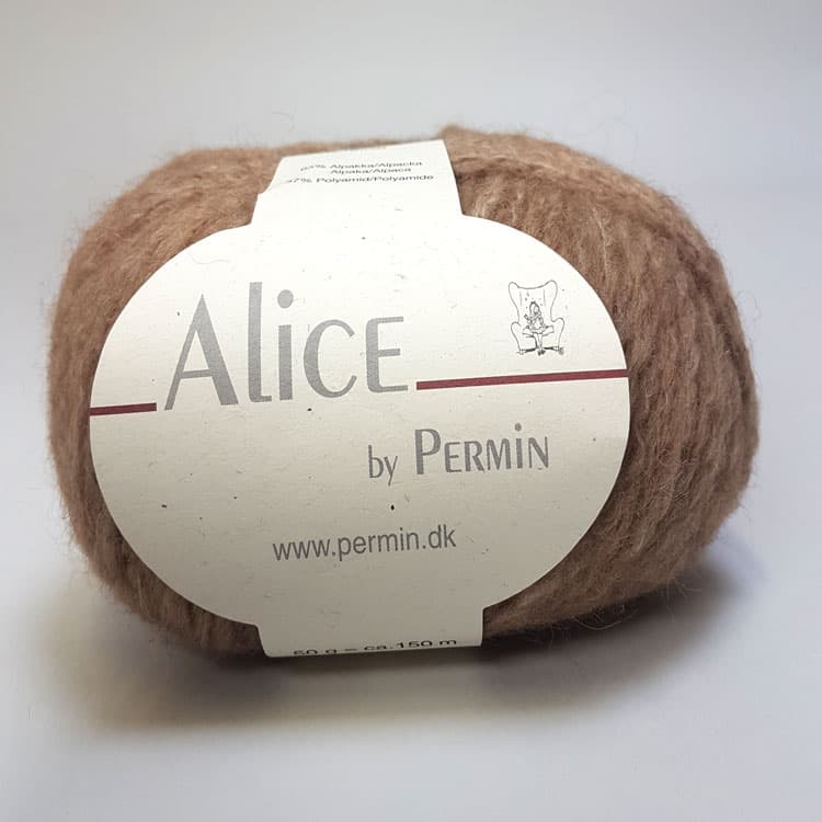 Alice Permin - Alpaca  Ullgarn  - fv 26 Camel