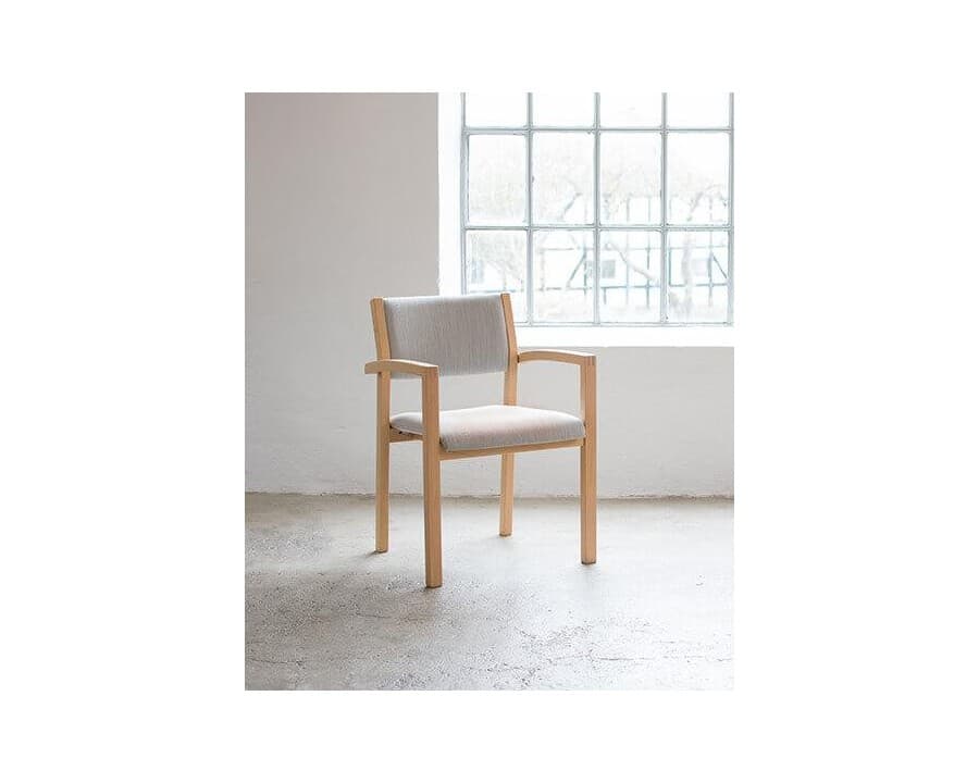 Farstrup Scala 2411 armstol i stof - Farstrup Furniture - Senior spisebordsstole Senior