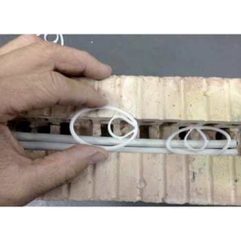 AO Fclip f/rør i mur max ø60mm (50 stk)