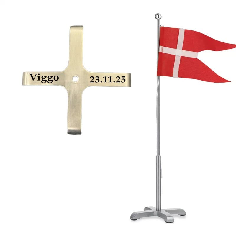 Scrouples Bordflag mat stål med krydsfod 30 cm - Bordflag med gravering