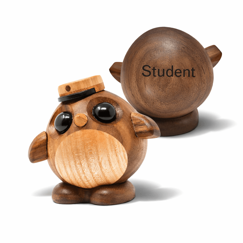 Fablewood Daisy Pingvin med studenterhue - Studentergaver med gravering