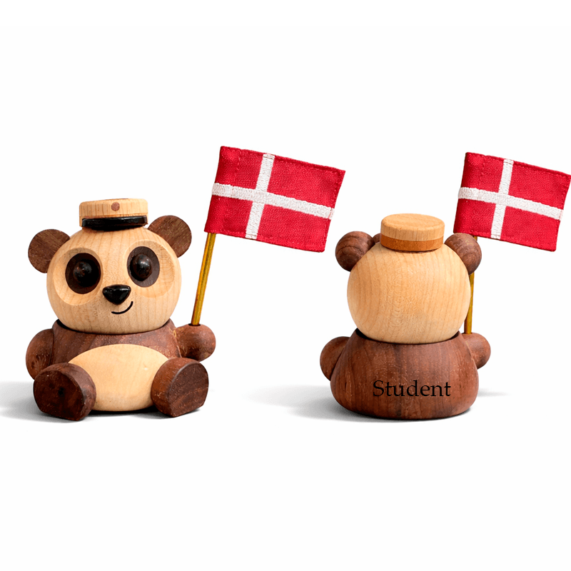 Fablewood Chi Chi - den store Panda med studenterhue - Studentergaver med gravering