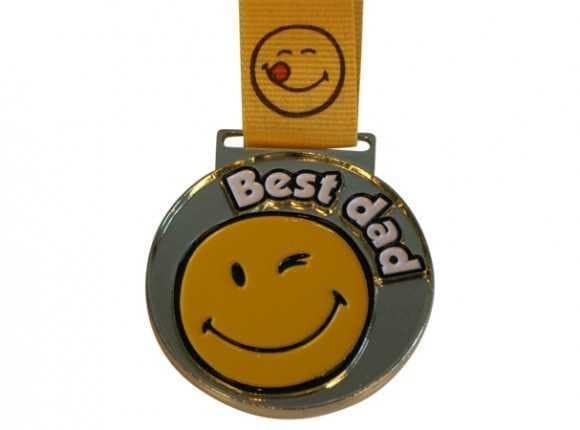 "Best dad" smiley medalje 50 mm Guld - Medaljer med gravering